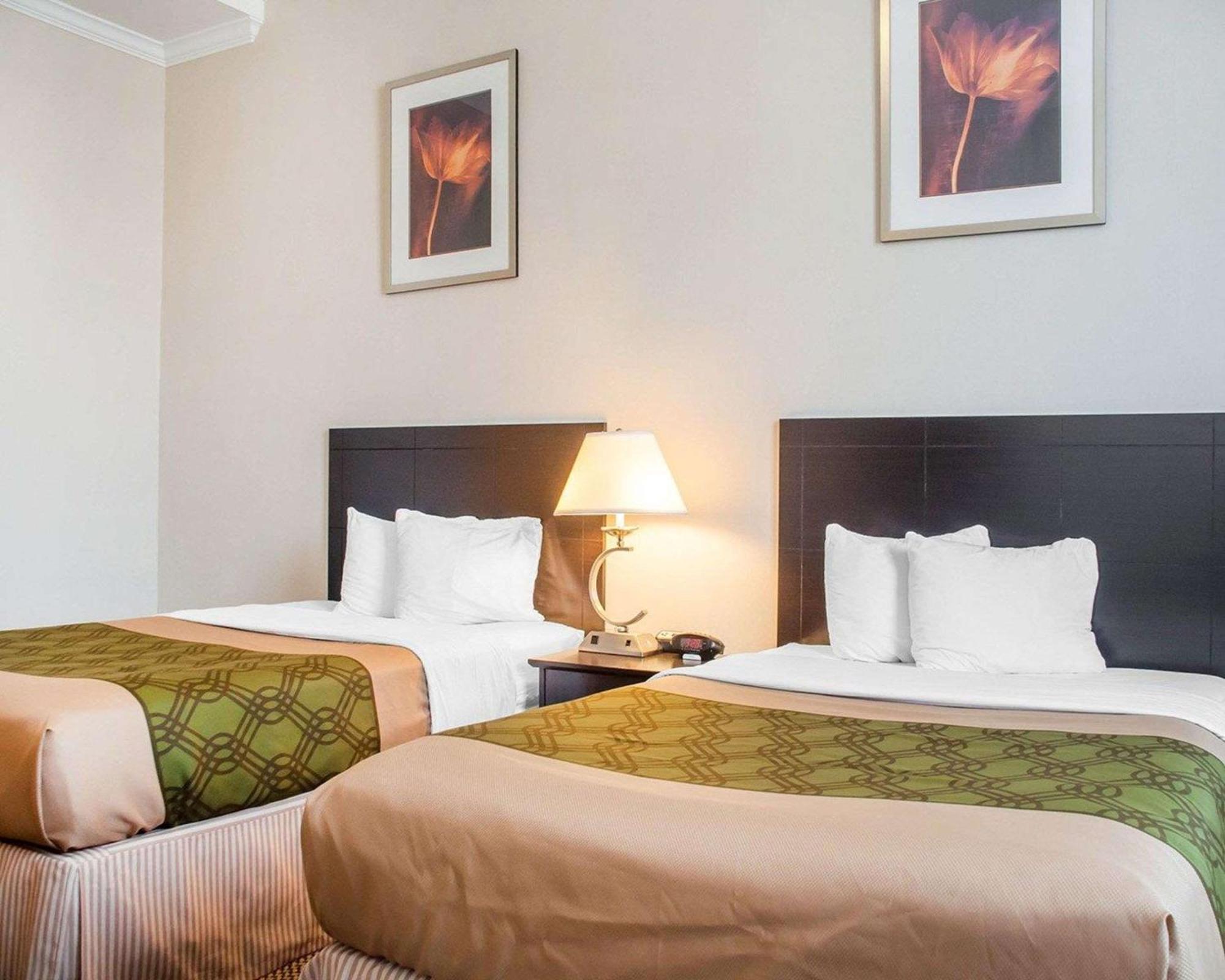 And Hotel 2*