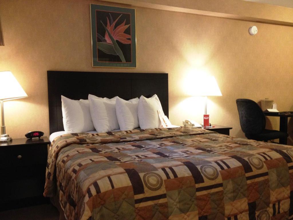 And Hotel