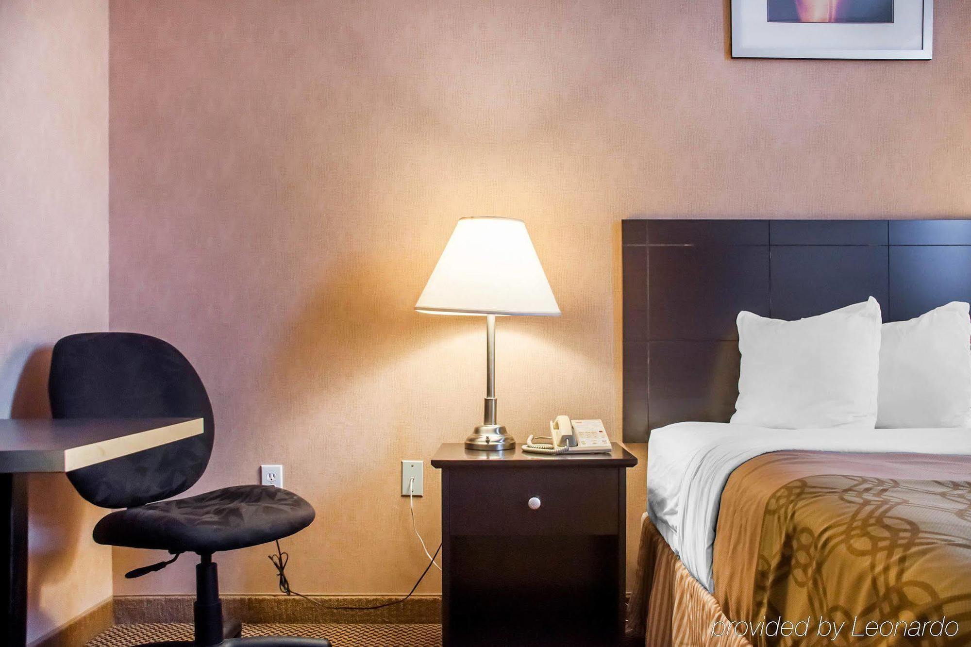 Hotel And 2*